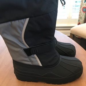 L.L. Bean Snow (Boys size 6) Boots